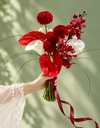 Luxury Red Bridal Bouquet / باقة العروس الفاخرة