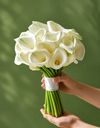 White Calla Lily Bouquet باقة زهور الكالا البيضاء