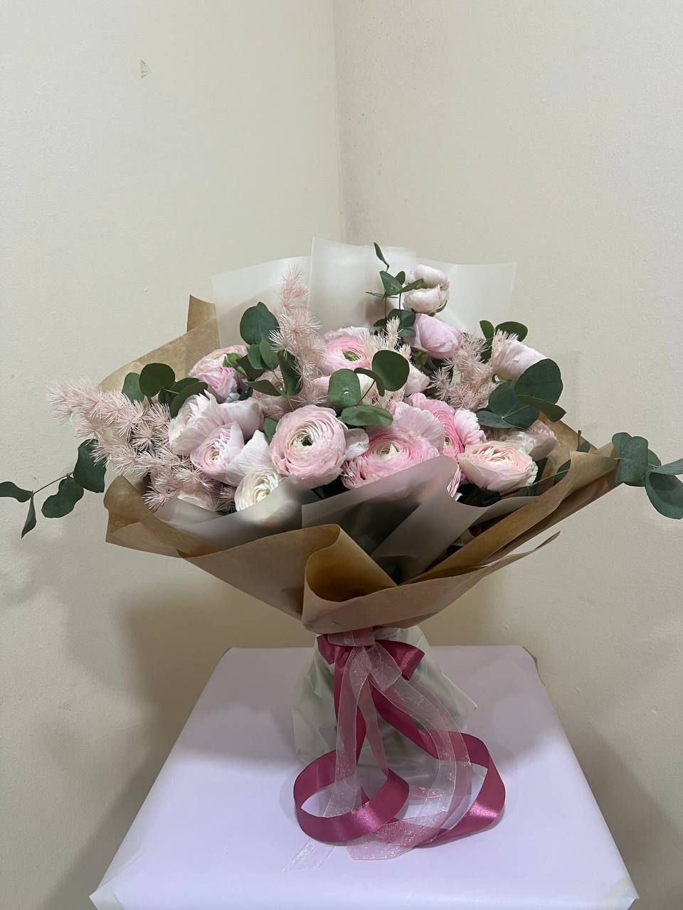 Delicate bouquet / باقة رقيقة