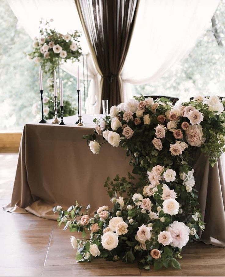 The bride and groom's table
