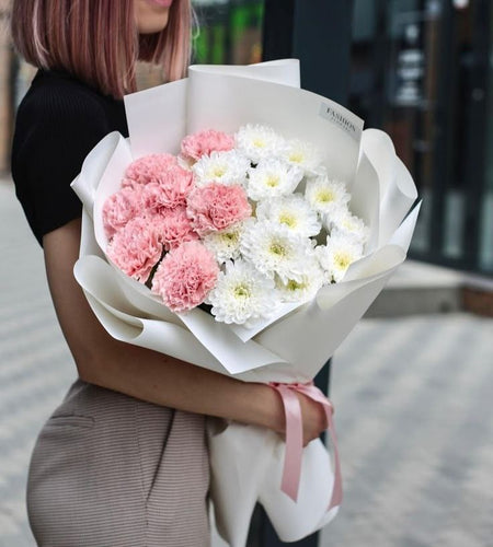 Dianthus and chrysanthemum mix