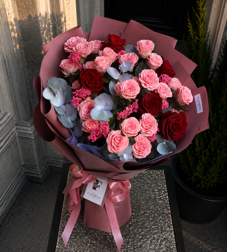 Red bouquet S