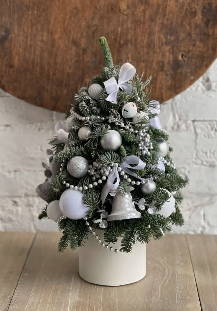 Handmade/Live Christmas tree(40sm)
