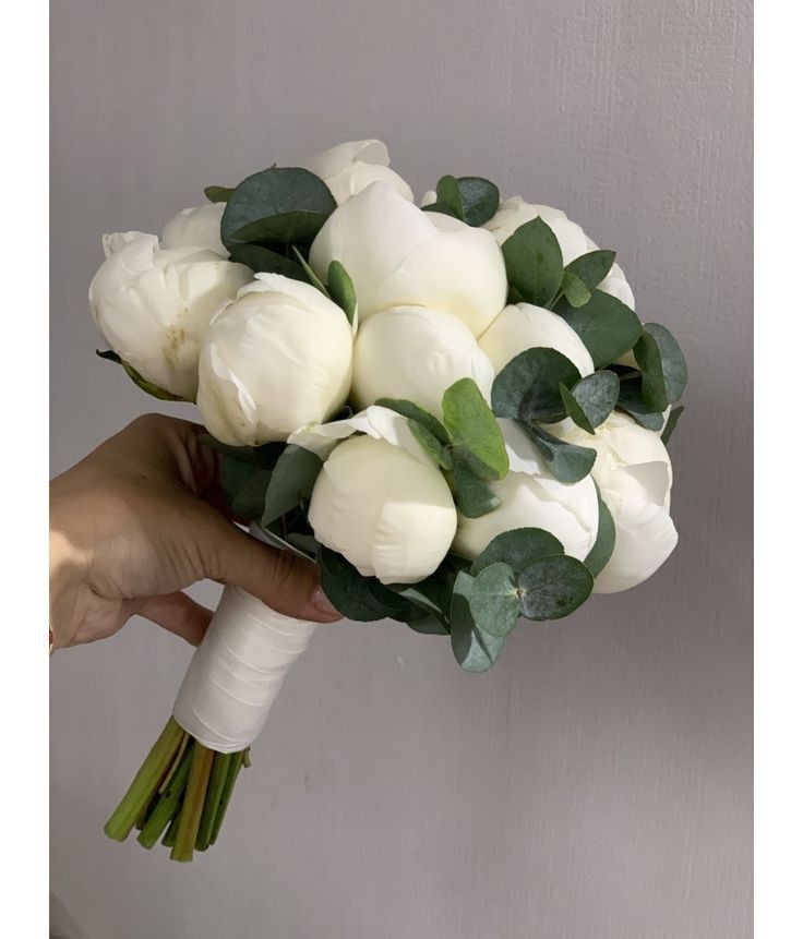 Bridal Bouquet Peonies/ باقة زفاف من زهور الفاوانيا