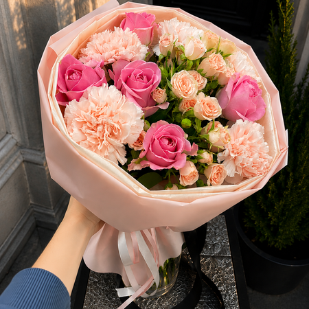 Pink bouquet / باقة وردية