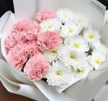 Dianthus and chrysanthemum mix